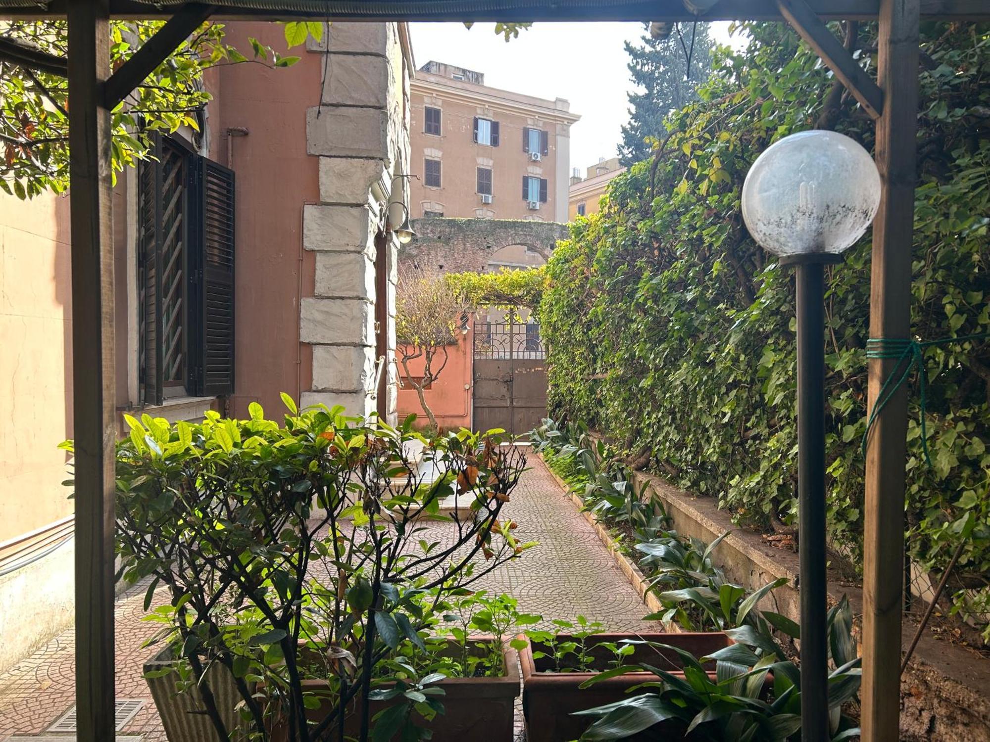 Statilia Urban Retreat * Rome